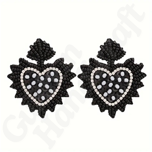 Boucles d'oreilles en forme de cœur et de fleur en acier inoxydable Boho-Chic Design Dangle artisanal pour les tenues décontractées de tous les jours et les fêtes - Product Image 3