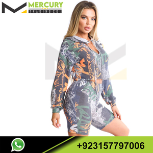 Conjunto de pantalones cortos con capucha recortada para mujer Sublimación impresa con bordado 3D teñido liso Bordado a mano Técnicas de lavado ácido - Product Image 4