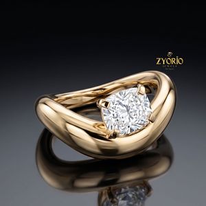 Anillo Solitario con Corte Cojín en Plata de Ley 925, Anillo Escultural Abierto y Elegante - Product Image 1