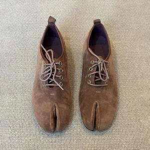 รองเท้าผ้าใบผู้หญิงแบบสวม ยืดหยุ่น ระบายอากาศได้ดี ใส่สบาย เหมาะสำหรับฤดูร้อน - Product Image 1