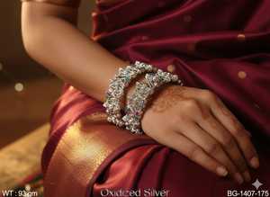 กำไลข้อมือเงินโบราณออกซิไดซ์ทำมือเครื่องประดับชาติพันธุ์อินเดียสร้อยข้อมือแบบดั้งเดิมสำหรับผู้หญิงเจ้าสาว - Product Image 2