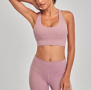 Conjunto de Yoga al por Mayor para Mujer, Sujetadores Deportivos, Pantalones Cortos de Entrenamiento con Efecto Push-Up, Gimnasio con Cierre de Cordón, Conjuntos de Yoga con Estampado Sólido - Product Image 3