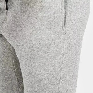 Vente en gros de joggings de sport d'hiver pour hommes, pantalons 100% coton avec logo brodé et coupe ajustée personnalisés, tissu en toile - Product Image 5