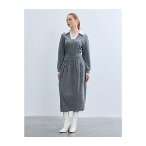 Falda midi de punto fruncida con corte de vestido, cintura elástica y tacto suave - Product Image 4