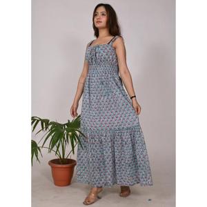 เดรสพิมพ์ลายโบฮีเมียนสำหรับผู้หญิงเดรสแม็กซี่ลายดอกไม้ยาวทำด้วยมือชุดฤดูร้อนลำลองแนวชนเผ่าเอวยางยืด - Product Image 5