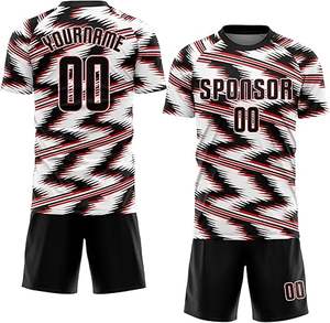 Uniforme de Fútbol de Último Diseño 100% Poliéster, Nuevo Estilo para Adultos, Logotipo Personalizado Profesional, Secado Rápido, Transpirable, Alta Calidad - Product Image 1