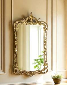 Cadre de miroir mural en bronze doré, style rococo antique, décor floral orné - Product Image 1