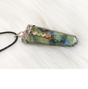 Prix de gros et prix bon marché sur Soha Agate pierre naturelle Labrodite charnue Chakra crayons pendentifs pour la guérison et l'énergie en vente - Product Image 2