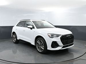 Audi Q3 quattro Premium S Line 45 TFSI 2025 - Product Image 3