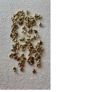 Pendentifs et breloques en laiton au look ancien fait à la main, idéal pour les créateurs de bijoux et les magasins de perles - Product Image 1