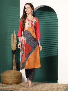 Último Diseño Tradicional Indio Moderno, Kurtis Listo para Usar en Rayón con Estampado Floral, Corte en A, Lavable a Máquina, Pantalón y Dupatta de Corte Recto, Talla Regular - Product Image 2