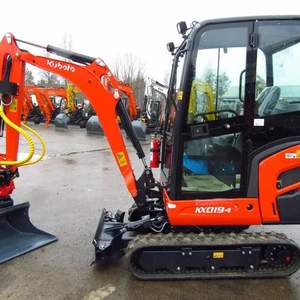 Miniexcavadora Kubota K008-5 de Bajo Costo, Giro de Cola Cero, Microexcavadora Diésel con Sistema Hidráulico Auxiliar, Lista para Enviar - Product Image 6