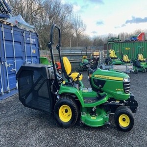 รถตัดหญ้าแบบนั่งขับ John Deere X950R 25 แรงม้า พร้อมถาดเก็บหญ้าแบบยกสูง ลดราคาพิเศษ - Product Image 5