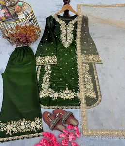ชุด kurti อินเดียที่ทันสมัยสำหรับผู้หญิงที่มีสง่างามยาวด้านล่างและ dupatta ที่ออกแบบมาสำหรับสวมใส่ในงานปาร์ตี้และฟังก์ชั่นแบบดั้งเดิม - Product Image 5