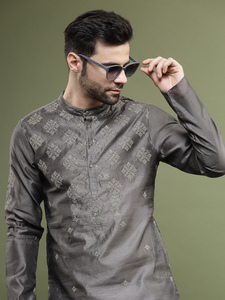 Nouveau designer indien et pakistanais vêtements ethniques pour hommes ensembles de pyjama Kurta pour mariage et festival porter au prix de gros - Product Image 4