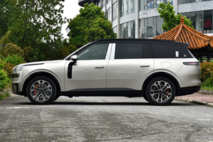 SUV Híbrido Enchufable 900 PHEV 2025 Usado, Caja de Cambios Automática, Asistencia Avanzada al Conductor, Interior y Exterior Impecables, Suministrado desde Japón - Product Image 4