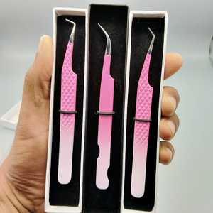 แหนบขนตาปลอมสีชมพูออมเบรสีขาวแบบกำหนดเองทำจากสเตนเลสอย่างยั่งยืนดีไซน์รูปมงกุฎปลายแหลม - Product Image 6