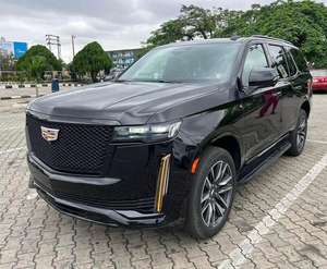 Seminuevo Clean 2023 Cadill-ac Escalade Luxury Edition - Product Image 2