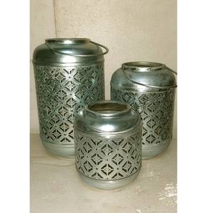 Support votif de Noël en métal moderne Support de pilier de décoration de maison élégante avec poignée - Product Image 3