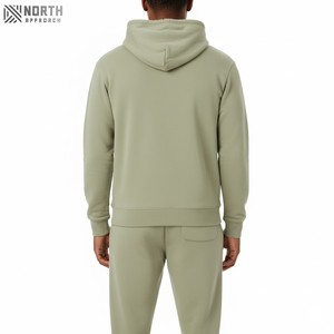 Conjunto Deportivo de Invierno para Hombre, Personalizado, Transpirable, con Capucha, 100% Algodón, Pantalón Jogger Ajustado con Estampado, Dos Piezas - Product Image 3