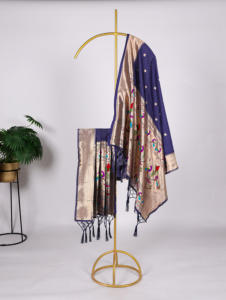 Paithani Dupatta Avec Tissage Zari Travail Avec Glands - Product Image 3