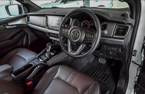 NOUVEAUTÉ : <span class=keywords><strong>Mazda</strong></span> BT-50 Thunder TF Auto 4x4 Double Cabine 2024 d'occasion, sans accident, meilleures offres, commandes groupées disponibles. - Product Image 2