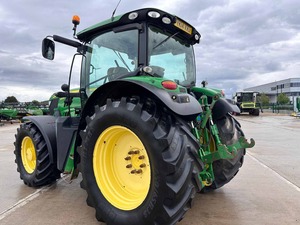 Tractor agrícola John For Deere 6150R usado de calidad a la venta - Product Image 2