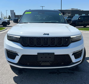 Gran Demanda del Jeep Grand Cherokee 4xe Summit Reserve 2023 - Product Image 1