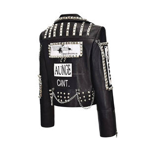 Veste Courte Femme Punk en Cuir PU, Style Motard Rock, avec Clous, Blocs de Couleurs, Rivets et Imprimé Graffiti - Product Image 2