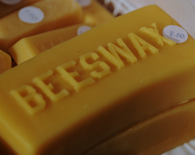 100% натуральный пчеловодный воск