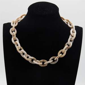 Élégant résine grosse chaîne collier surdimensionné acrylique déclaration bijoux mode collier léger audacieux bijoux pour femmes cadeau - Product Image 3