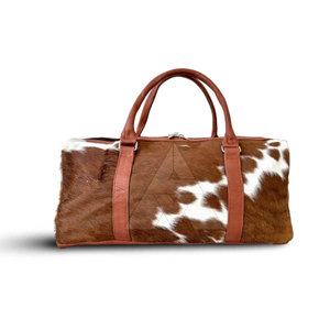 Bolsa de Viaje de Piel de Vacuno de Último Diseño y Alta Calidad, Bolsa de Viaje de Piel de Vacuno Hecha Profesionalmente - Product Image 1