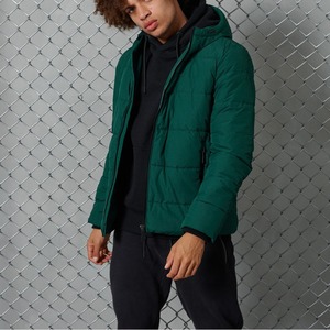 Nouvelle sortie Veste coupe-vent imperméable d'hiver personnalisée Légère Doublure matelassée à fermeture éclair à capuche Veste matelassée unie teinte unie - Product Image 5