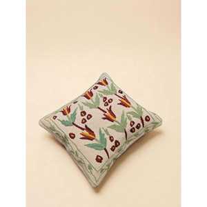 Funda de Cojín Bordada a Mano Suzani de 45 x 45 cm, Elegante Accesorio para Almohada - Product Image 4