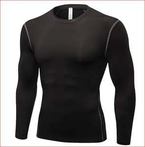 Ropa deportiva larga de compresión para hombre Rashguard negro liso gimnasio Fitness entrenamiento camisa manga corta hecha Spandex/poliéster MMA uso - Product Image 5