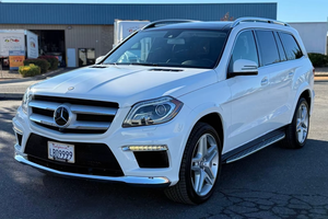 Increíble Mercedes-Benz GL550 usado del 2015 - Product Image 2