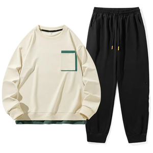 Survêtements d'hiver personnalisés respirants à capuche avec strass et sérigraphie, broderie de logo sur mesure, ensemble sweat à capuche et pantalon de jogging - Product Image 1