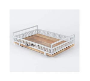 Plateau de service en bois et en fer de nouvelle conception taille et forme personnalisées plateau de nourriture de vaisselle à des prix acceptables - Product Image 2