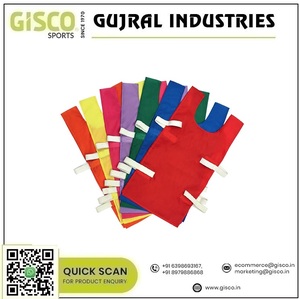 Bavoir d'entraînement en nylon léger de qualité exportable Pro avec double support élastique et quatre crochets latéraux - Product Image 2