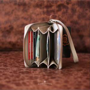 Elegant Handmade <b>Women</b> <b>Leather</b> <b>Wallet</b> Premium Multi Color Wristlet Clutch with Secure Zipper Handmade From Indonesia - Product Image 4