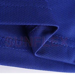 กางเกงฟุตบอลน้ำหนักเบา สวมใส่สบาย ระบายอากาศได้ดี แห้งเร็ว ผลิตจากโพลีเอสเตอร์ 100% เอวแบบรูดเชือก ปรับแต่งสี โลโก้ และชื่อทีมได้ - Product Image 5