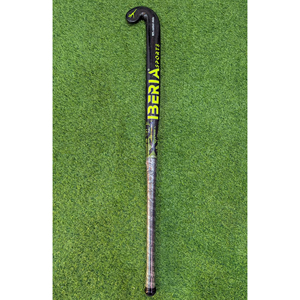 IBERIA Palos de Hockey sobre Césped de Fibra de Carbono Personalizados al por Mayor |   Ligero, duradero y de alto rendimiento para todos los niveles. - Product Image 1
