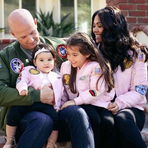 Giacca Varsity Streetwear alla Moda per Uomo e Donna, Abbigliamento Coordinato per Famiglia, Completi per Adulti e Bambini, Giacca Bomber Mamma e Figlio - Product Image 2