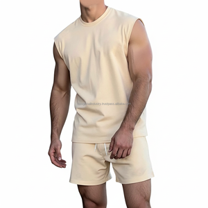 Conjunto Deportivo Personalizado Unisex Ligero y Ajustado de Camiseta sin Mangas y Pantalones Cortos para Entrenamiento de Fisicoculturismo - Product Image 1