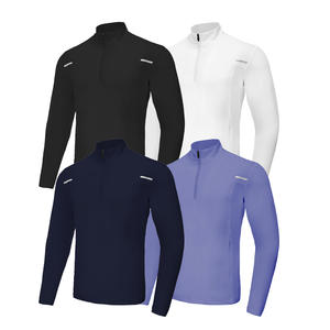 . Zip de golf pour hommes et femmes conçu pour la flexibilité du swing et la respirabilité dans des conditions chaudes ou fraîches adaptées - Product Image 2