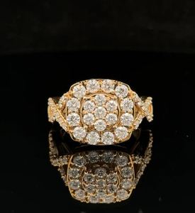 แหวนหมั้นเพชรโมอิสซาไนต์เงินแท้สำหรับงานปาร์ตี้ พร้อมบรรจุภัณฑ์แบบกำหนดเองจากอินเดีย - Product Image 2