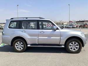 Mitsubishi Pajero Montero GLS 3.5L Gasolina Automático USADO EN EXCELENTES CONDICIONES - Product Image 2