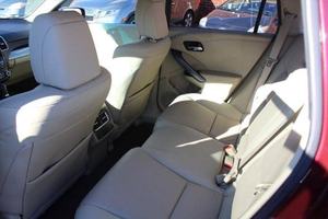 Acura RDX 2017 d'occasion, conduite à gauche, intérieur foncé, sièges en cuir, pneus R16 - Product Image 5