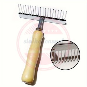 Peigne à poils pour chien avec manche en bois, peigne ouvert avec dents en acier inoxydable, 1 pièce - Product Image 3