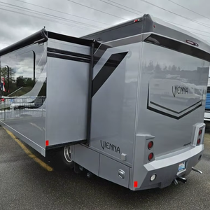 Autocaravana de Aluminio de Lujo Usada, Vehículo Todoterreno para Acampar, en Venta - Entrega Rápida, para 4-6 Personas, para Todas las Estaciones - Product Image 4